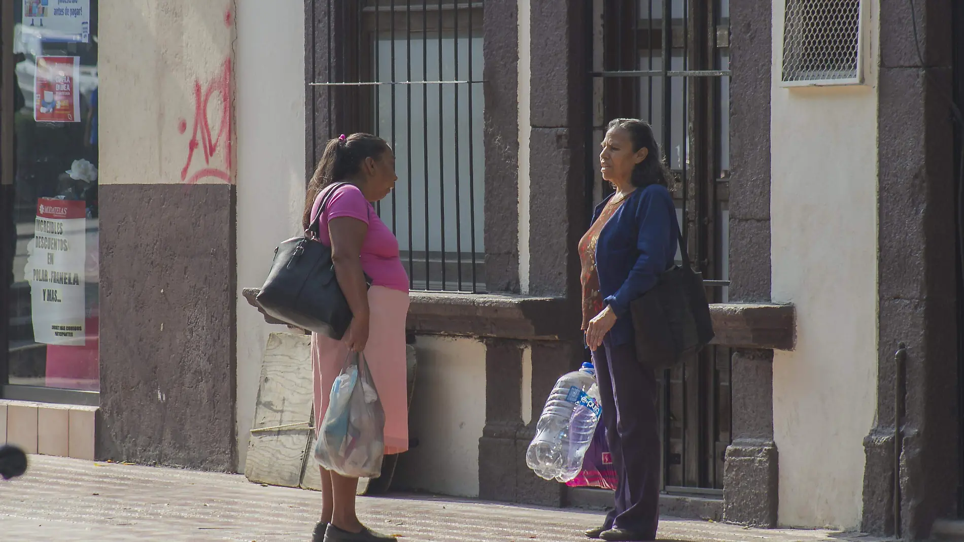 Llaman a mujeres realizarse estudios de cáncer de mama y en todo caso atender